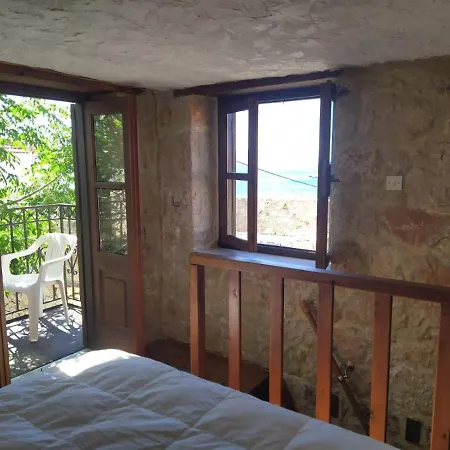 Apartment Rosalia Chalki Town