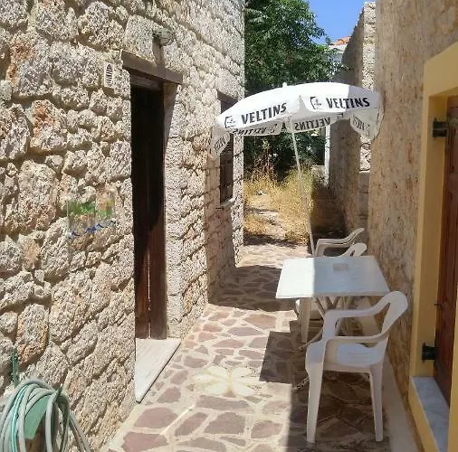 아파트 Rosalia Chalki Town